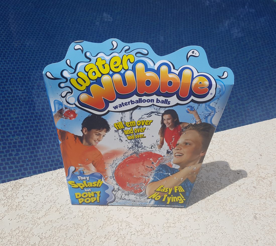 Water wubble waterballoon outlet balls