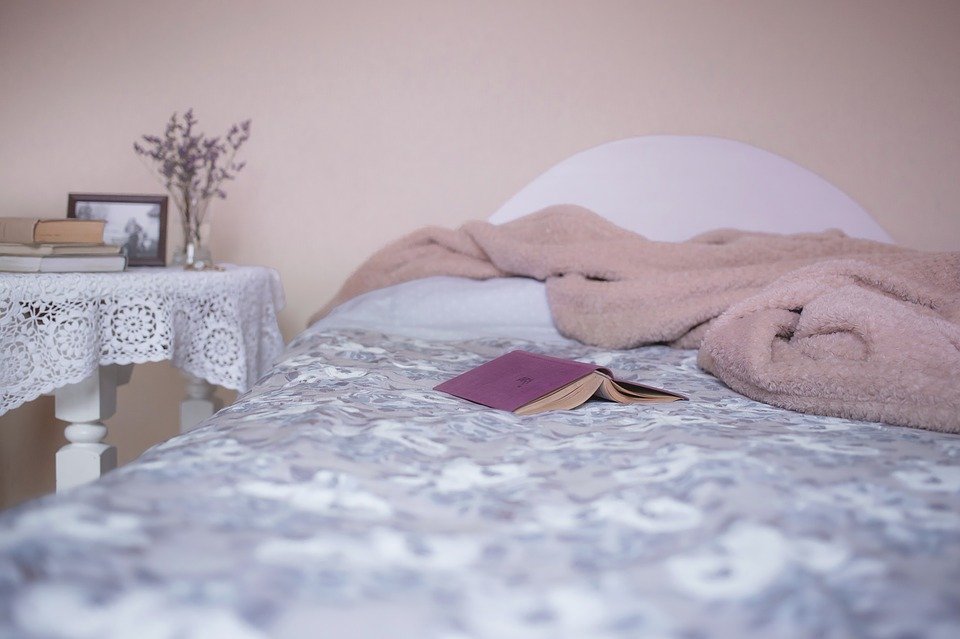 Different Types of Bed Sheets: Explained