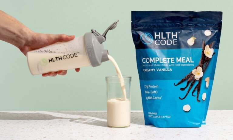 HLTH Code Complete Meal Shakes are a Must Have For Busy Moms + Yummy ...